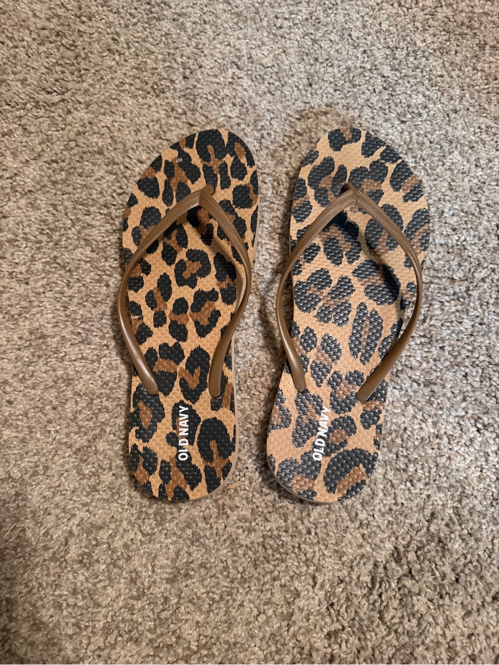 NWOT Old Navy Tan and Black Leopard Print Flip Flops